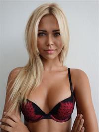 Sandra Kubicka in lingerie