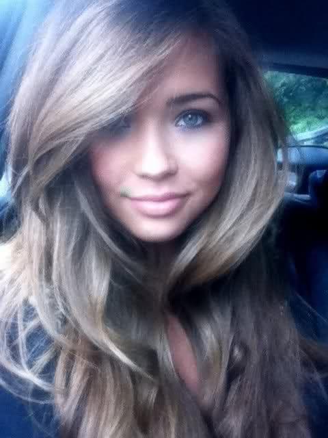 Sandra Kubicka taking a selfie