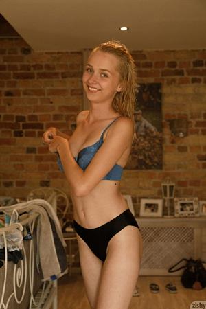 Bernie Svintis Pictures Bernie Svintis Shower Time