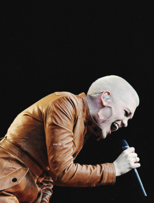 Jessie James Decker Pictures Jessie James Decker