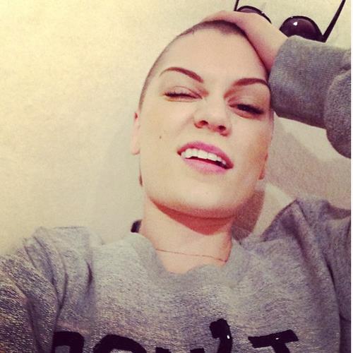 Jessie James Decker Selfie Pictures Jessie James Decker taking a selfie