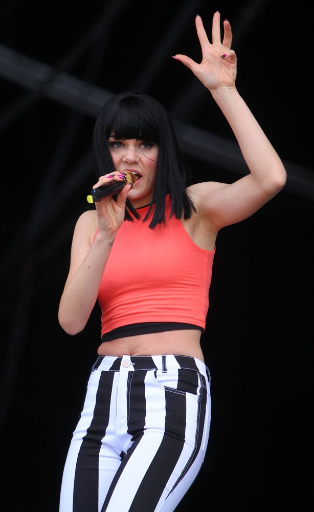 Jessie James Decker Pictures Jessie James Decker