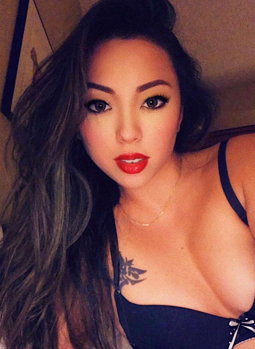 Beckie Joon taking a selfie