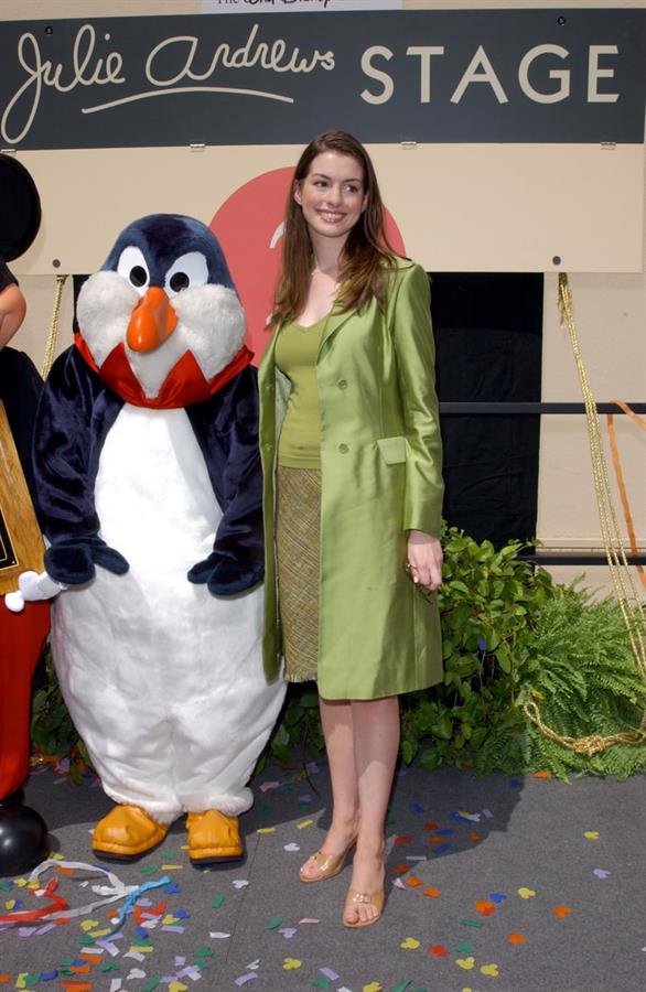 Anne Hathaway