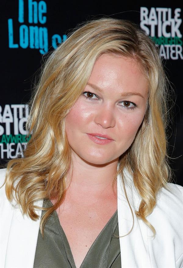 Julia Stiles