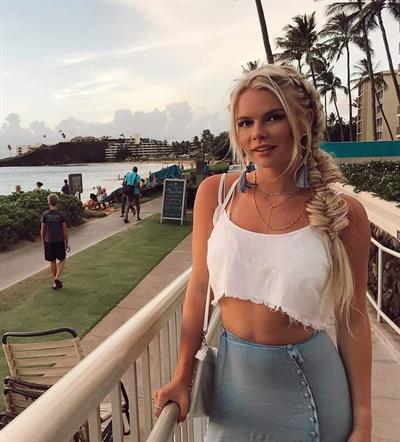 Kelli Goss