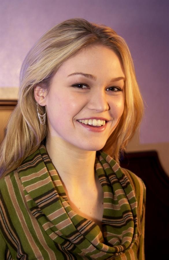 Julia Stiles