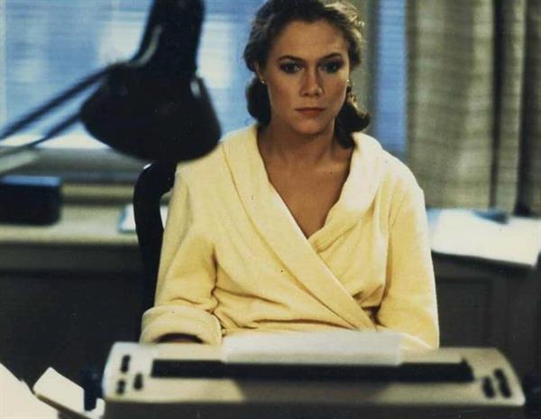 Kathleen Turner