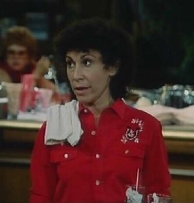 Rhea Perlman