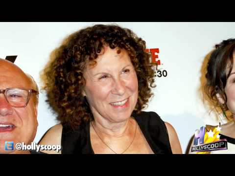 Rhea Perlman