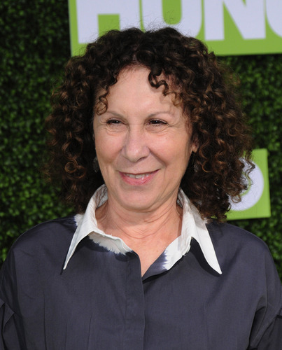 Rhea Perlman