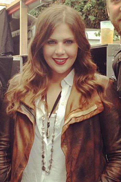 Hillary Scott (Singer)