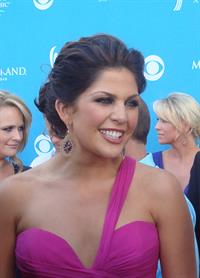 Hillary Scott (Singer)
