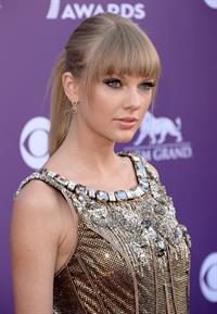 Taylor Swift 48th Annual Academy of Country Music Awards in Las Vegas 4/7/13 