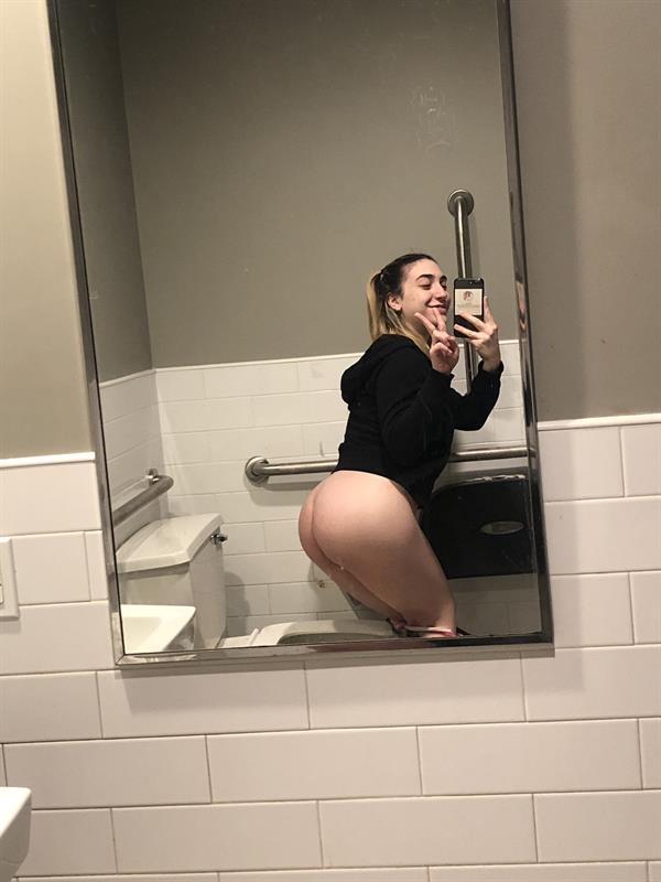 Lexi Grey taking a selfie and - ass