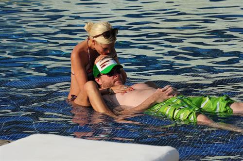 Tori Spelling Celebrates her birthday with family at the St Regis Punta Mita Resort in Mexico (May 20, 2013) 