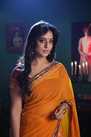 Mahie Gill unknown shooting spot HQ X