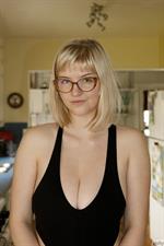 Vicky Chandler in Pantyhose