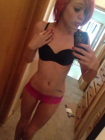 Pandaboo taking a selfie