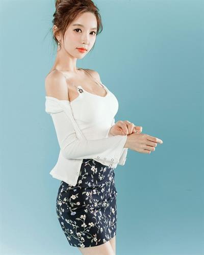 Park Soo Yeon