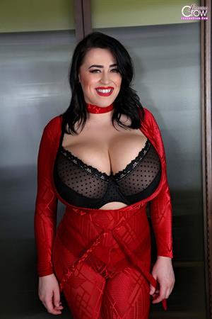 Leanne Crow Nude Pictures Busty Leanne Crow Looking Seductive Wearing Red Flare