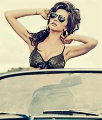 Romina Belluscio in lingerie