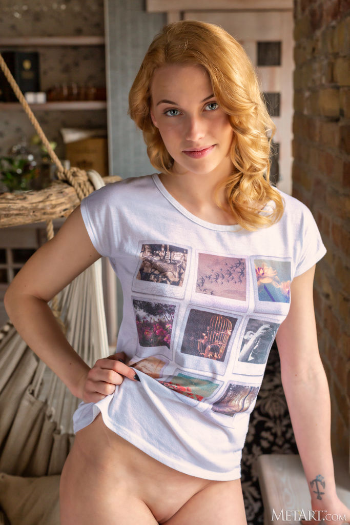 Lana Blue Hot Newcomer