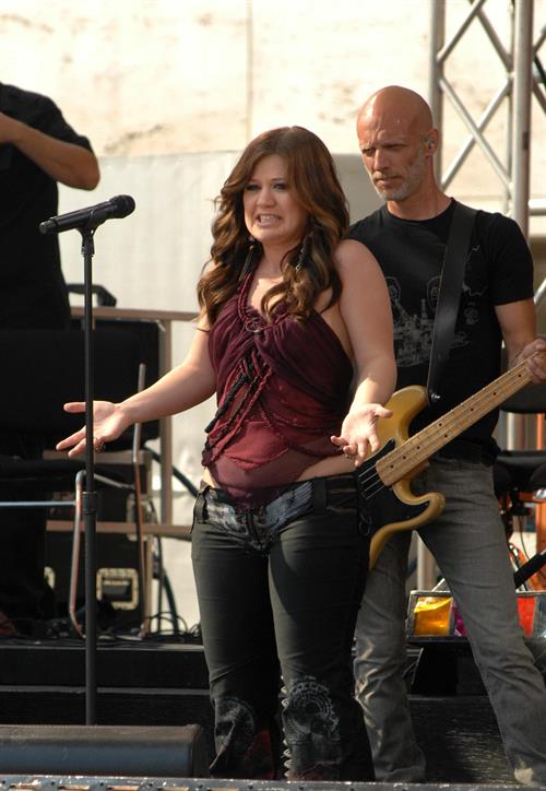 Kelly Clarkson