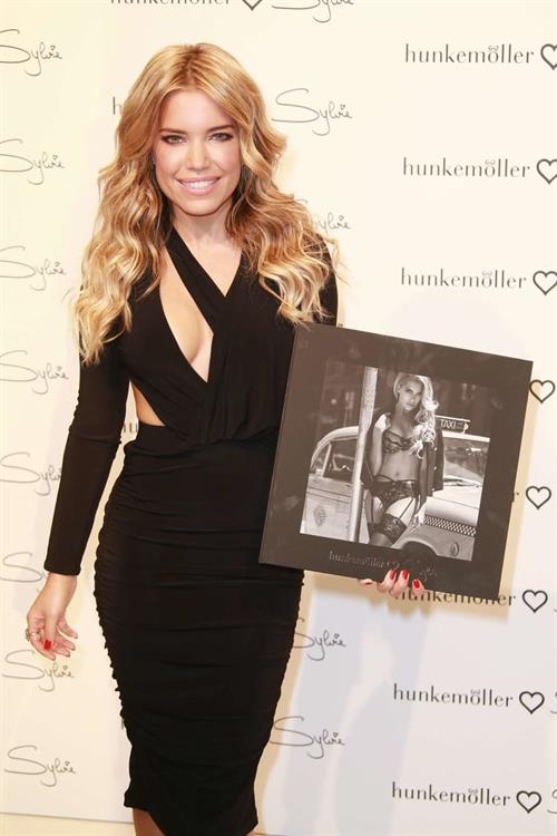 Sylvie van der Vaart