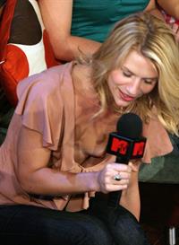 Claire Danes MTV nip slip