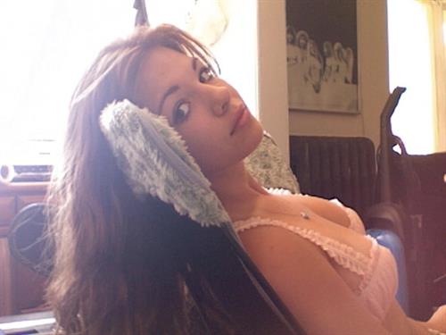 Jessica Ashley in lingerie taking a selfie