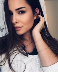 Young Model Sarah Mühleder