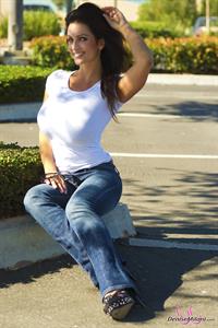 Denise Milani Photoset - Scandids2
