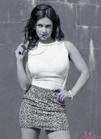 Denise Milani Photoset - Retrod