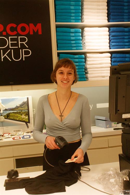 Meadow Brink Hot Cashier