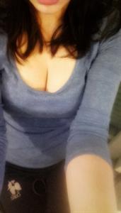 Lepricorn/Louise Hay taking a selfie