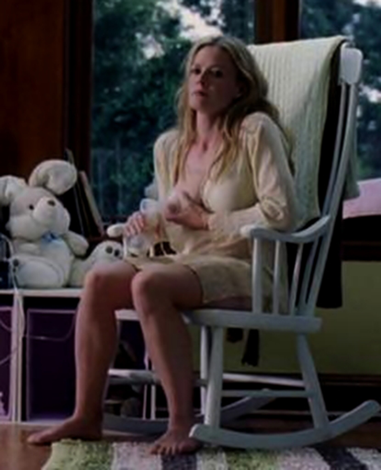 Elisabeth Shue - breasts