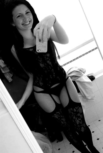 Gracie in lingerie taking a selfie