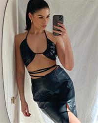 Kelly Horrigan taking a selfie