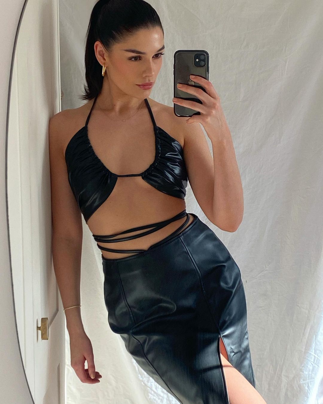 Kelly Horrigan taking a selfie