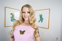 Paris White gets nude and naughty and its nice!!!