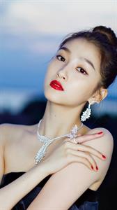 Guan Xiaotong