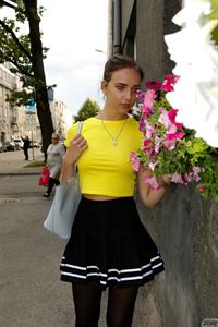 Oxana Chic Flashing her Tits