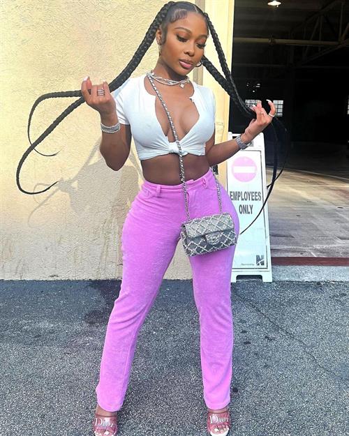 Jayda Cheaves Pictures Jayda Cheaves