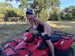 hot texas texas wife becca