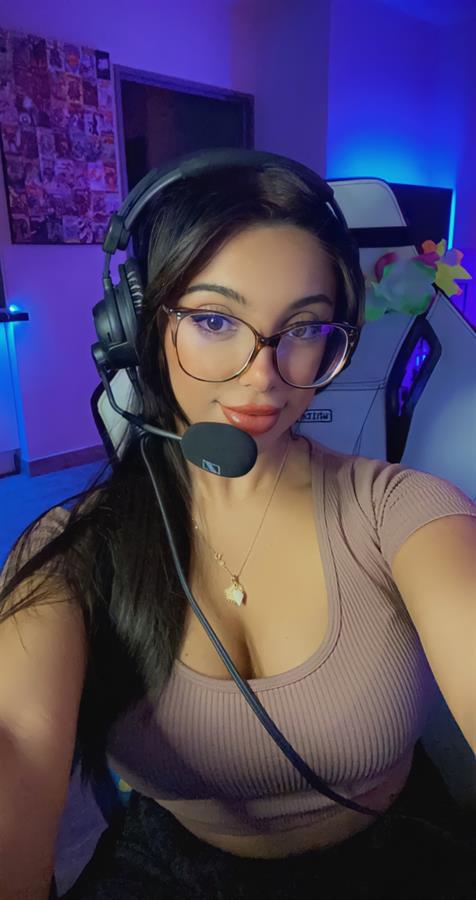 Julia Bayonetta - French Streamer