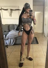 Marisa Laren in lingerie taking a selfie
