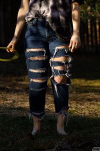 Greta Yarbrough Shows Big Booty