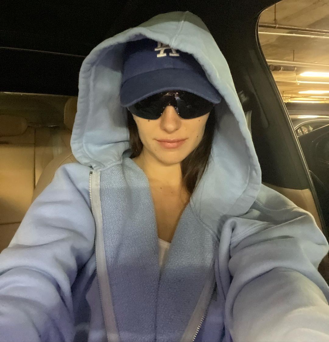 Devon Lee Carlson Pictures Devon Lee Carlson