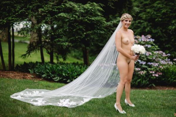 sexy babe naked on her wedding day